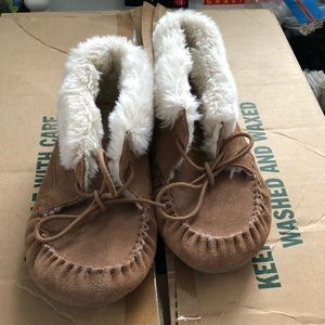 Fur shoes